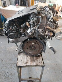 Motor V9X 3.0 DCI V6 - 4