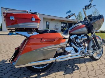 Harley davidson road glide - 4