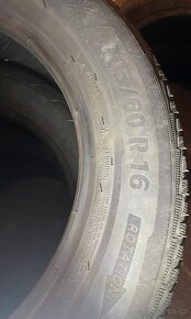 Pneu 205/60 R16 Michelin - 4