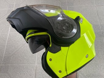 Prodám výklopnou helmu na moto zn. CABERG DROID, vel.M - 4
