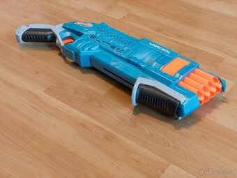 Velká sada 7 zbraní a příslušenství Nerf - 4