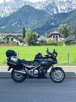 Yamaha FJ 1200 - 4