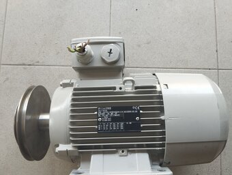 Elektro motor Siemens - 4