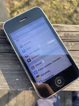 iPhone 3GS 8GB - 4