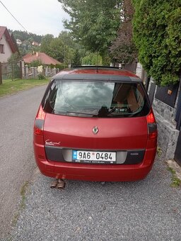 Renault Grand Scenic 1.6i - 4