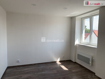 Pronájem nově zrekonstruovaného bytu 3+KK o ploše 44 m2, obe - 4