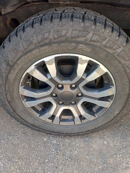 Pneu Pirelli Scorpion allterrain 265/60/18 - 4