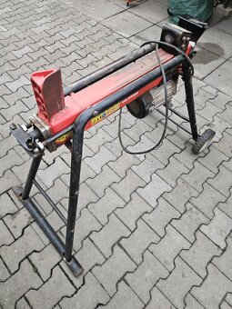 HECHT 656 štípač dříví - 4