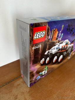 LEGO® City 60432 Velitelské vesmírné vozidlo a jeřábový nakl - 4
