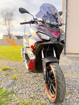 Aprilia SR GT 125 GP REPLICA - 4