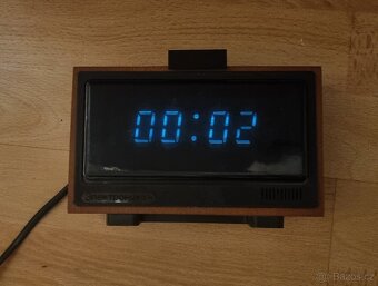 Retro elektronkové hodiny-budík Elektronika 4⭐ - 4
