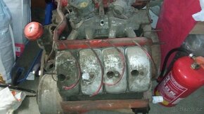 Tatra 603 motor - 4