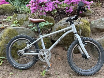 Prodám superlehké dětské kolo Early Rider Belter 16" - 4