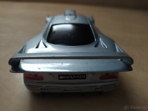 Model v měřítku 1:24 Mercedes Benz CLK GT-R - Maisto. - 4