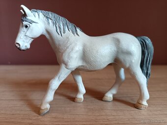 SCHLEICH SBĚRATELSKÉ FIGURKY KONĚ 168 - 4