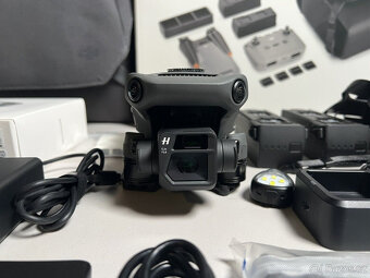 DJI Mavic 3 Fly More Combo Drone 5.1K Video L2A RC231 46 min - 4