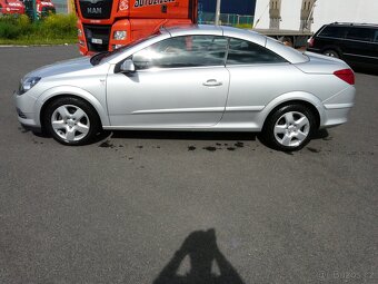 Opel Astra Twin Top 1.6i-85kw, r.2008, Najeto: 164514km, TOP - 4