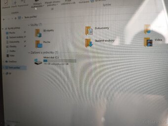 Maly Notebook Dell Inspiron Intel 4/256gb. - 4