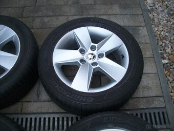 Alu kola original ŠKODA Octavia 3 16" pneu 90% - 4
