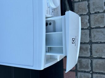 Pračka Electrolux PerfectCare 600 - 4