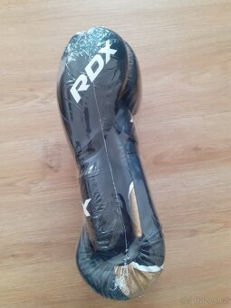 RDX Boxerské Rukavice Aura T-17 14Oz - nové, nepoužité - 4