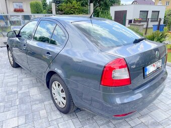 -ŠKODA OCTAVIA 1.6TDi 77kW,TEMPOMAT, 1.MAJITEL,SER.KNÍŽKA, - 4