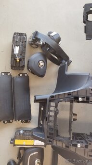 Airbagy, pásy, palubní deska Škoda Yeti - 4