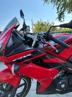 HONDRA CBR 125ccm - 4