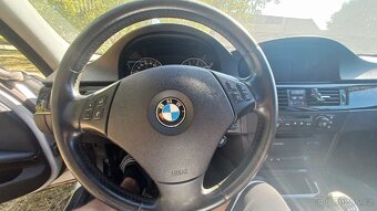 BMW e90 320i na díly - 4