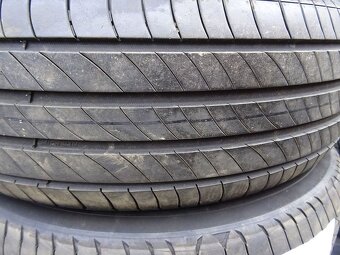 Letní pneu Michelin, 215/65/17, 4 ks, 5 mm - 4