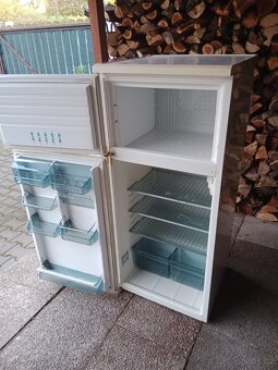 Lednice s mrazákem - 4