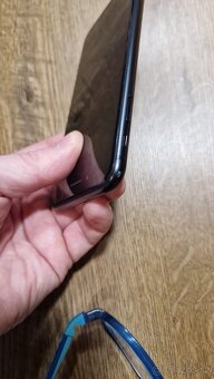 IPhone SE2020 64gb Black baterie 83% - 4