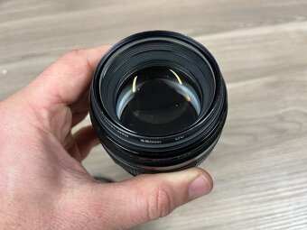 CANON EF 85mm,f/1,8 - 4