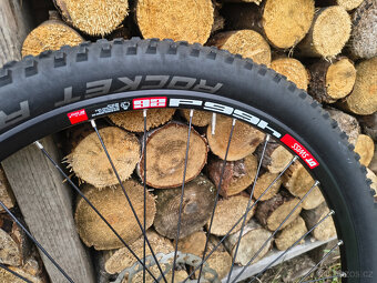 Prodám zapletená kola DT SWISS 466D 26" - 4