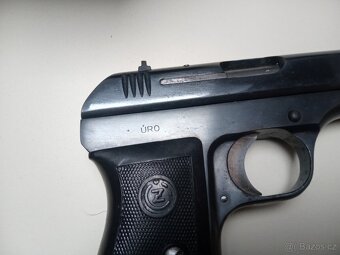 ČZ vz. 27 Browning - 4