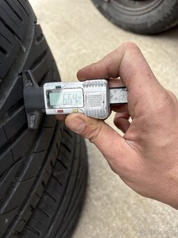 Uniroyal 225/55 16 - 4