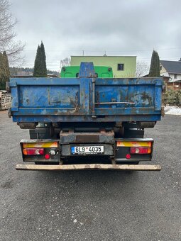 Nosič kontejnerů Renault - 4