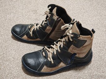 Dámské zateplené celokožené boty. Velikost 40 - 4