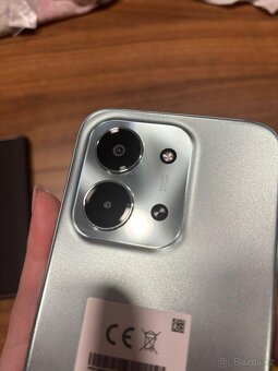 Mobilní telefon - 4