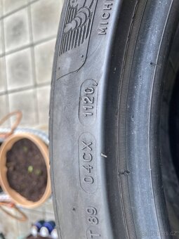 Letní pneu 235/40/18 - 4