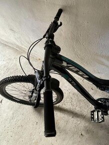 Enduro kolo (rám yeti) + helma - 4