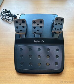 Logitech G29 Driving Force - 4