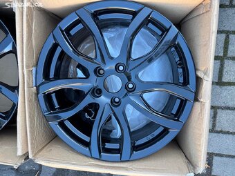 ORIGINÁL Alu KIA CEED, Hyundai R18, 5x114.3 - TOP STAV - 4