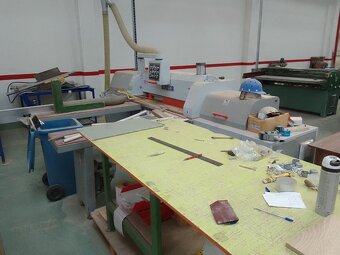 Kotoučovou pilu přířezovou MJ6213B - 4