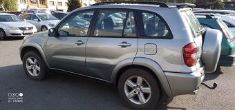 RAV4 4x4 2.0d4d 85kw 2004 - 4