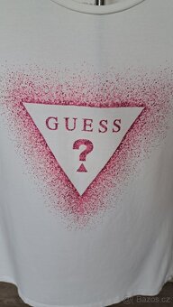 Hezké dámské strečové tričko Guess - 4