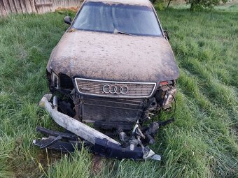 Audi A8 - 4