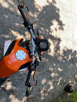 KTM Duke 125, r.v. 2011 - 4