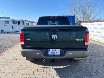 Dodge Ram 5.7 V8 HEMI – Americká síla s 6 místy - 4