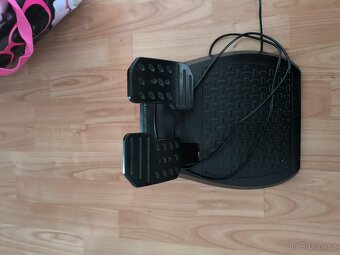 Thrustmaster Ferrari 458 Spider volant na Xbox - 4